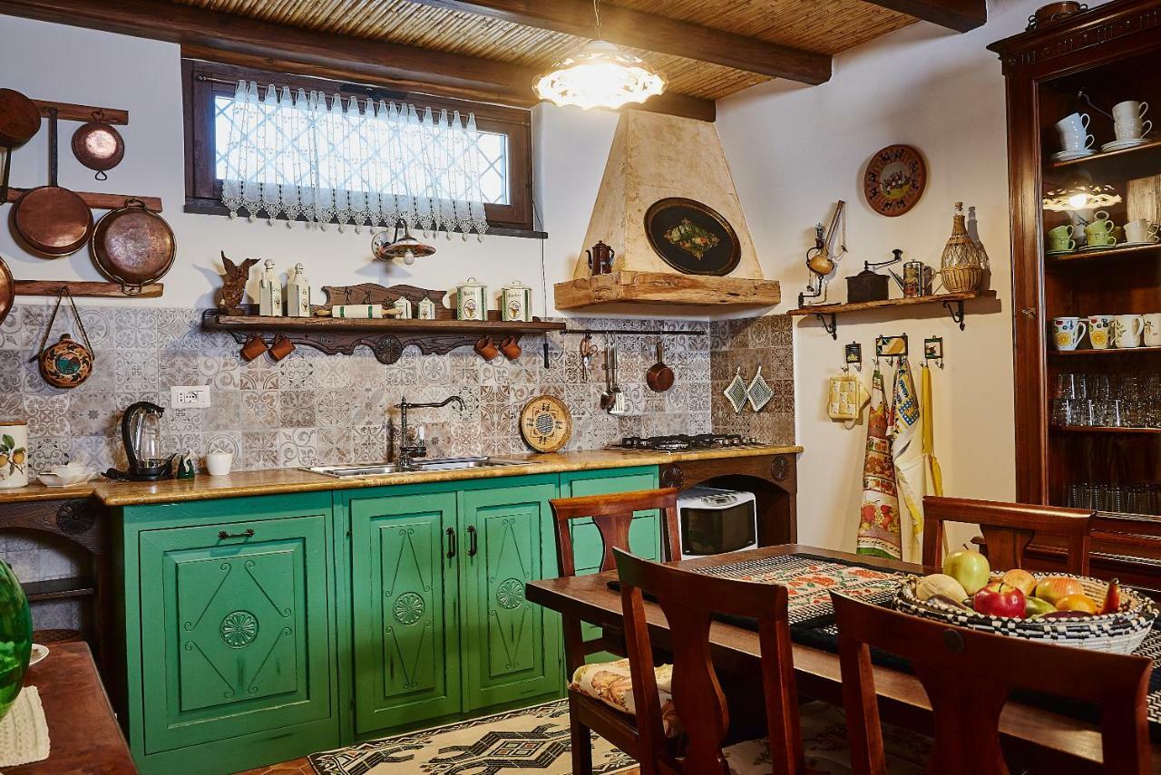 La Casa Del Balivo Hotel Dorgali Buitenkant foto