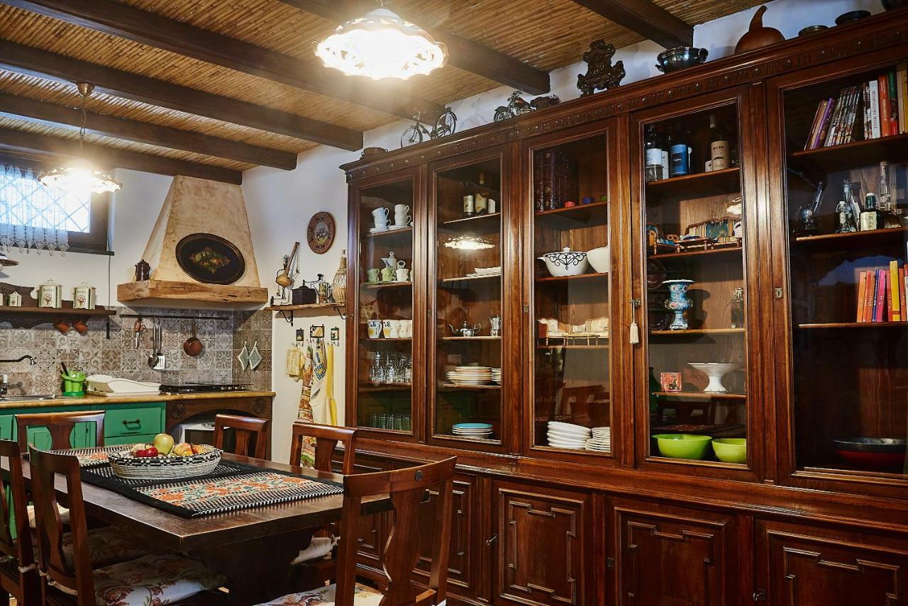 La Casa Del Balivo Hotel Dorgali Buitenkant foto