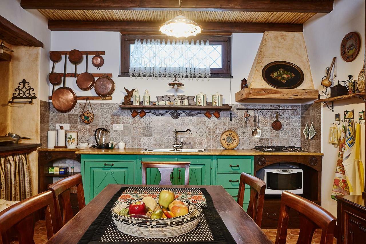 La Casa Del Balivo Hotel Dorgali Buitenkant foto